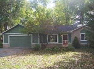 940 Seabury Dr, Lake Orion, MI 48362