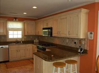 1537 Wood Mills Dr, Cordova, TN 38016