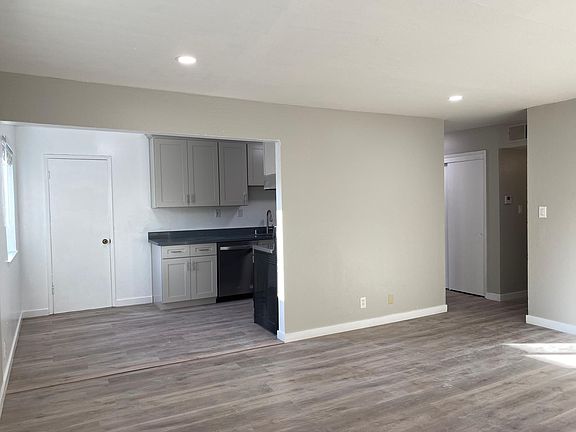 5th image of 1715 Ross Cir APT 4