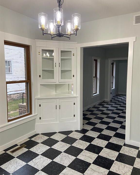 311 Broad St, Whittemore, IA 50598 Zillow