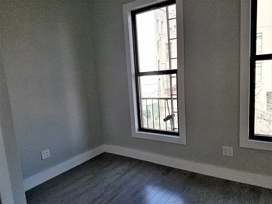 Rented by The Hamilton Group | media 10