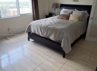 9195 Collins Ave APT 910, Surfside, FL 33154