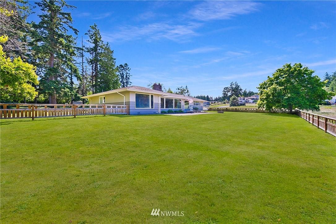 Oak Harbor, WA 98277