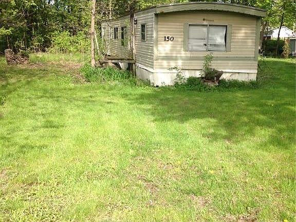 4th image of 150 Bay St