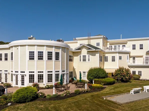 118 Secretariat Way #211, Rochester, NH 03867