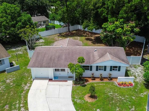 8432 85th Ct, Seminole, FL 33777