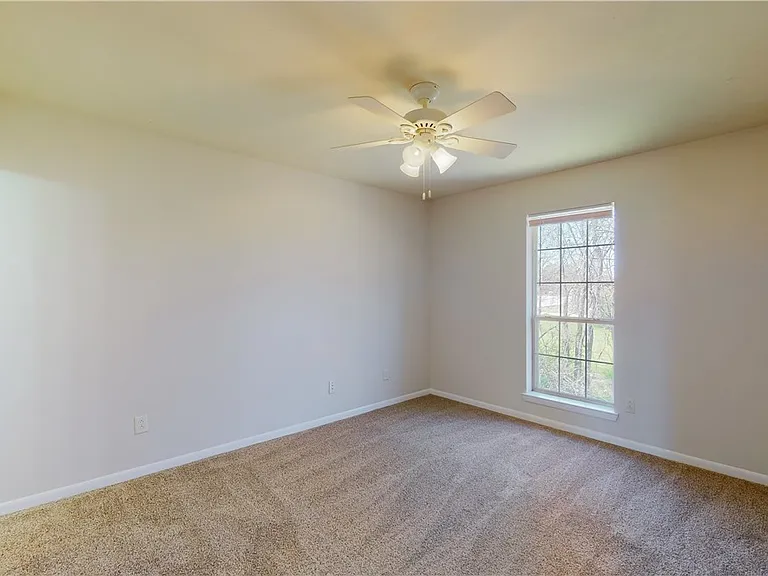 1511 Hollowhill Dr #C — Photo 12