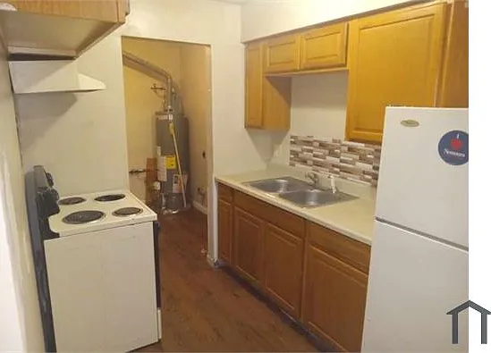 4385 Fair Oaks Rd — Photo 1