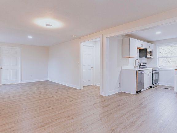 5th image of 3336 Parker Ln