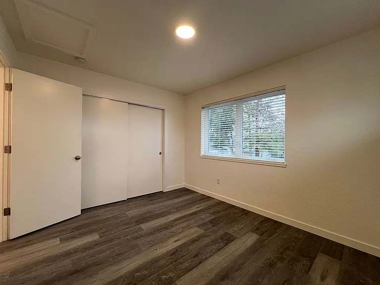534 Putnam Ave #1 — Photo 6