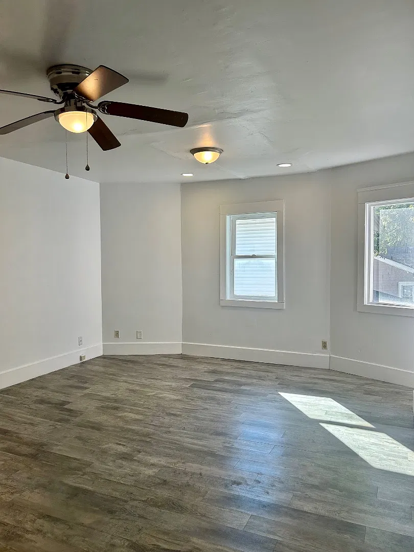 730 W Jefferson St — Photo 1