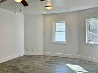 730 W Jefferson St APT 2, Springfield, IL 62702