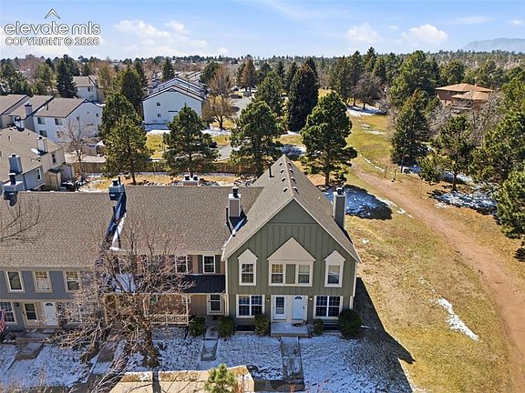 4th image of 3457 Queen Anne Way