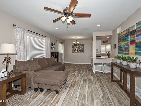 2nd image of 2032 E CHEERY LYNN Road