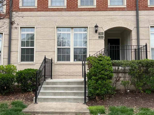 7818 Cedar Branch Dr, Gainesville, VA 20155