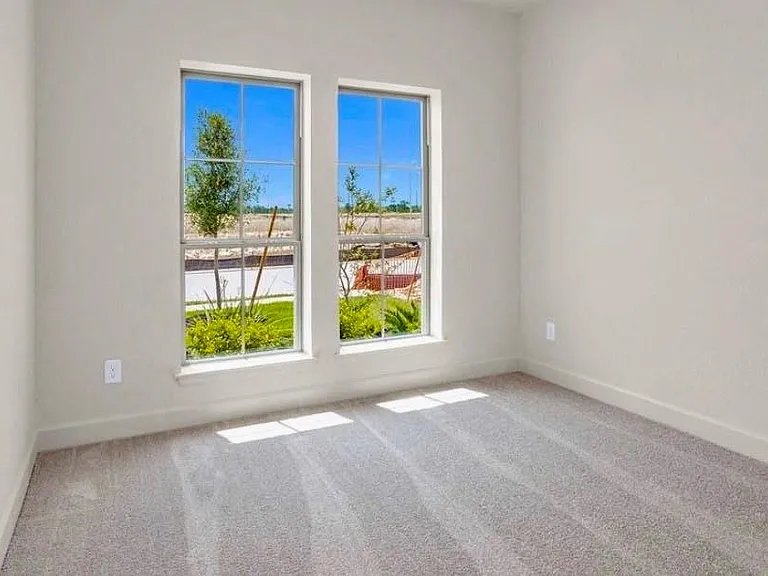 1638 Lorenzo Ln — Photo 16