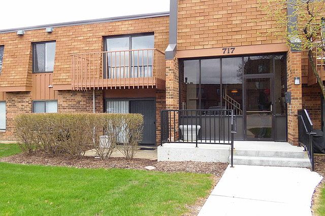 1st image of 717 Tipperary Ct APT 1A