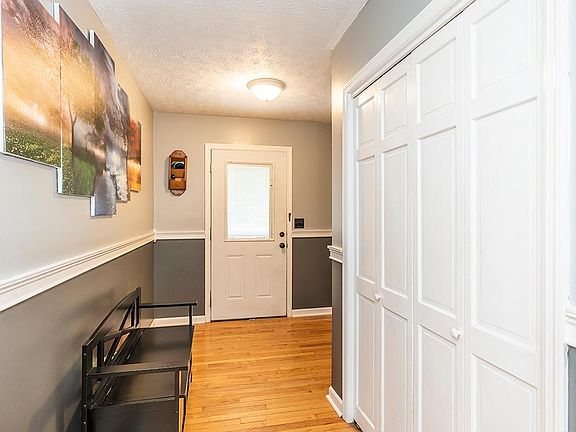 4th image of 4982 Goggins Ln