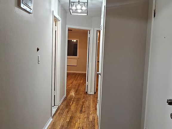 4th image of 26016 Hillside Ave #2