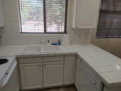 316 W Christopher Point — Photo 14