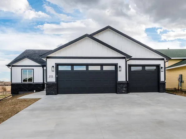 313 Rendezvous St, Buffalo, WY 82834