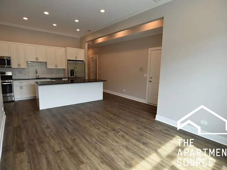 3212 N Halsted St #1 — Photo 3