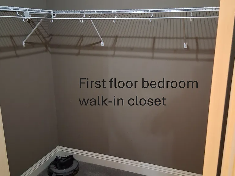 5203 Arlington Ct — Photo 13