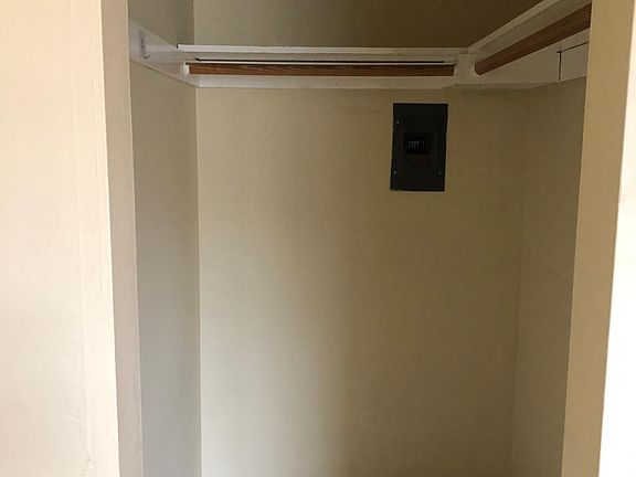 4th image of 1250 48th Ave