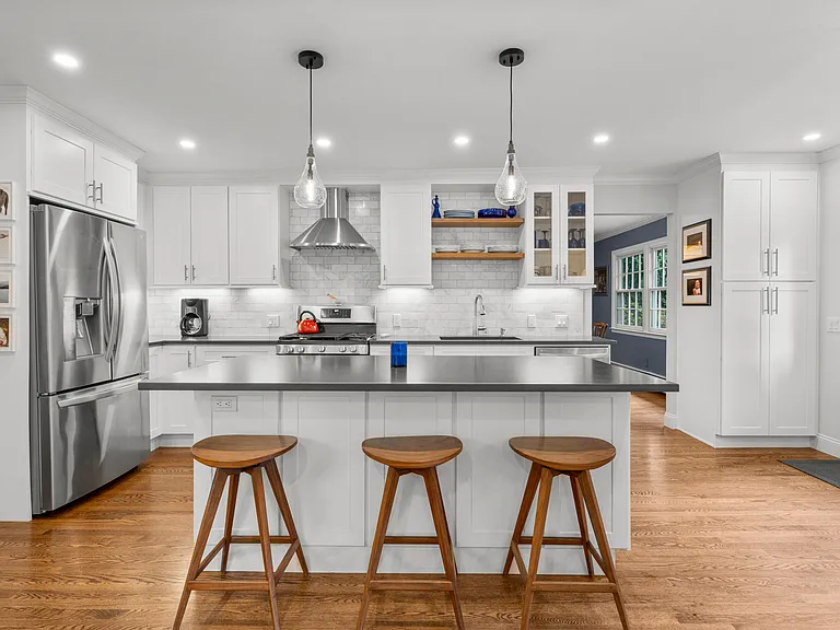 341 Orienta Ave — Photo 12