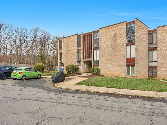 3rd image of 8689 Greenbelt Rd