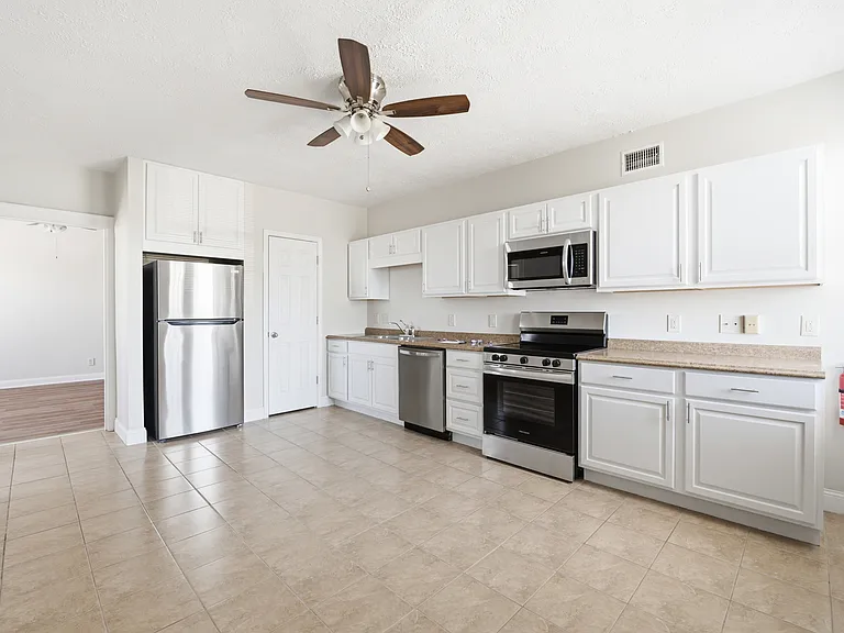 4916 Robert Ave #4918 — Photo 8