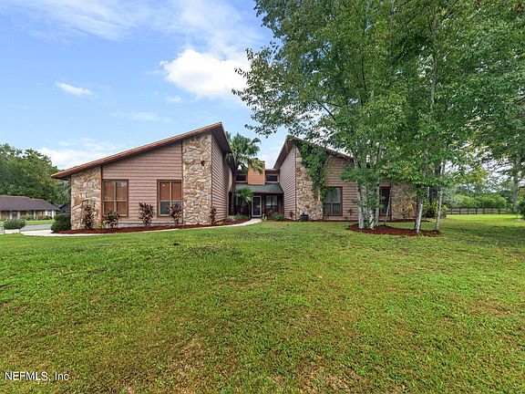2nd image of 927 IRONRIDGE Court