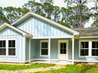 113 Infield Rd, Carrabelle, FL 32322