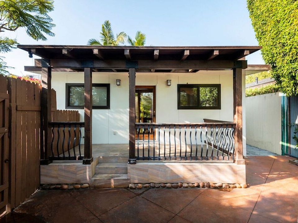 1st image of 667 Santa Clara Ave