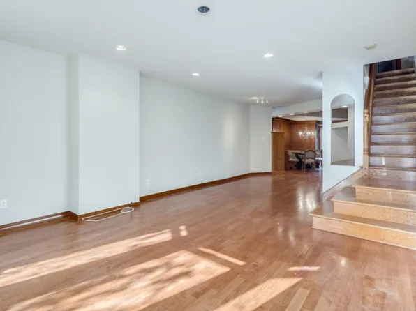2219 Bainbridge St, Philadelphia, PA 19146