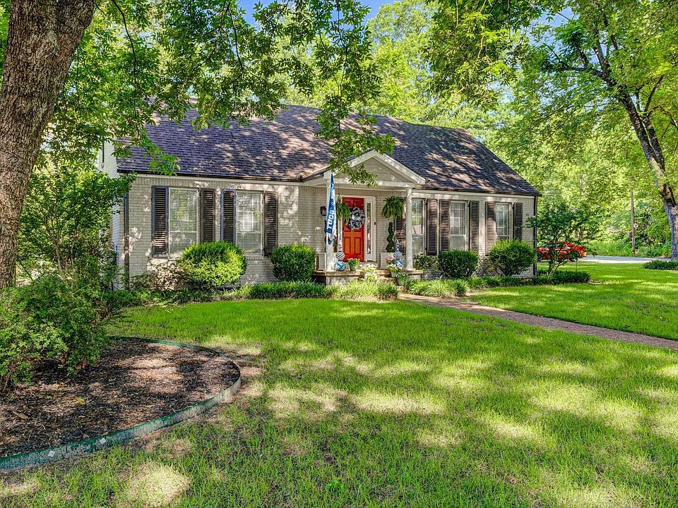 1st image of 2125 Leichester Ln