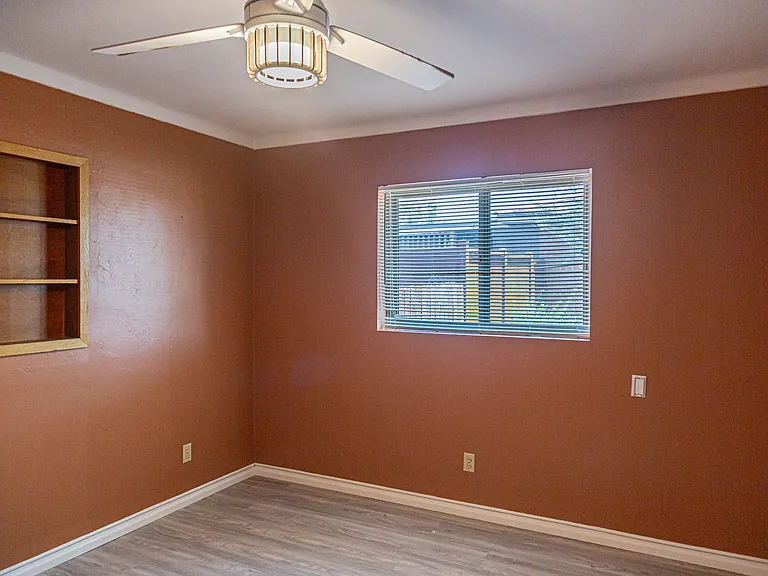 1334 W Schafer Dr #1 — Photo 5