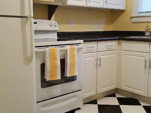 2nd image of 4701 Guilford Ave