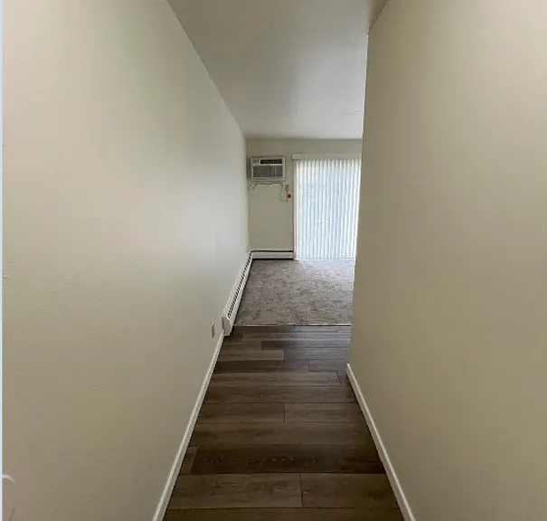 2222 Independence Ln #6 — Photo 2