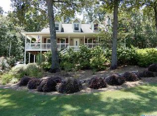 1464 Secretariat Dr, Helena, AL 35080