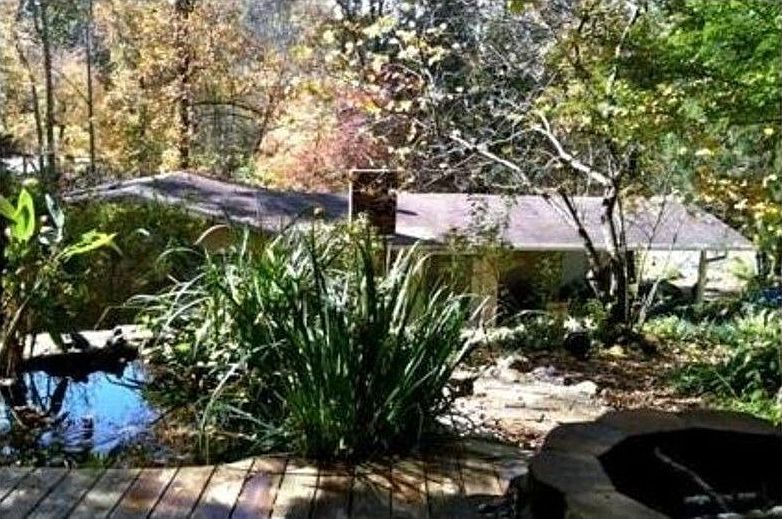 2nd image of 211 Ledford Cir