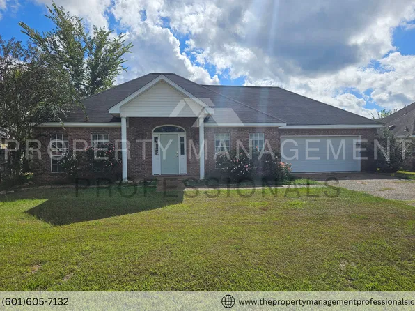 218 Holmar Dr, Brandon, MS 39047