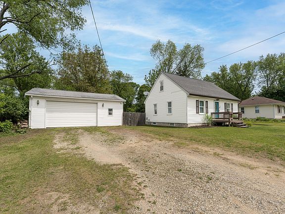 3rd image of 1403 Hamelink Dr