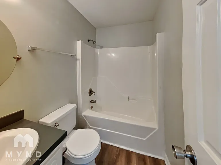 104 Carrington Dr — Photo 18