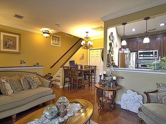 4th image of 299 Surf Dr #299