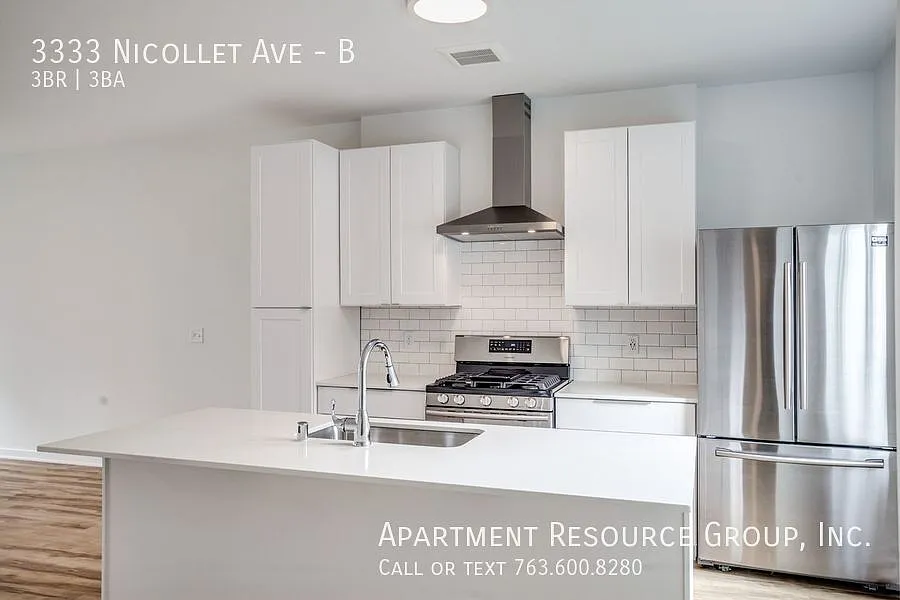 Luxury 3bed/2.5ba Townhome for Rent in Minneapolis! — Photo 4