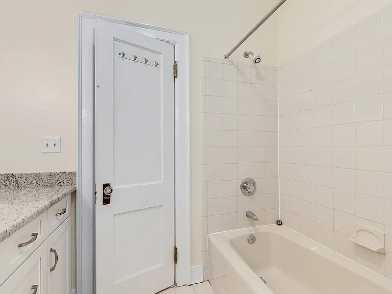 2602 Monument Ave — Photo 21