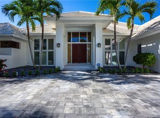 6967 Greentree Dr, Naples, FL 34108
