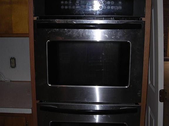 5th image of 1835 NE Upper Dr #1837