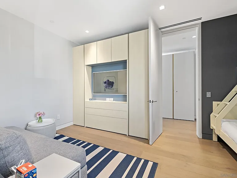 6515 Neptune Pl — Photo 30